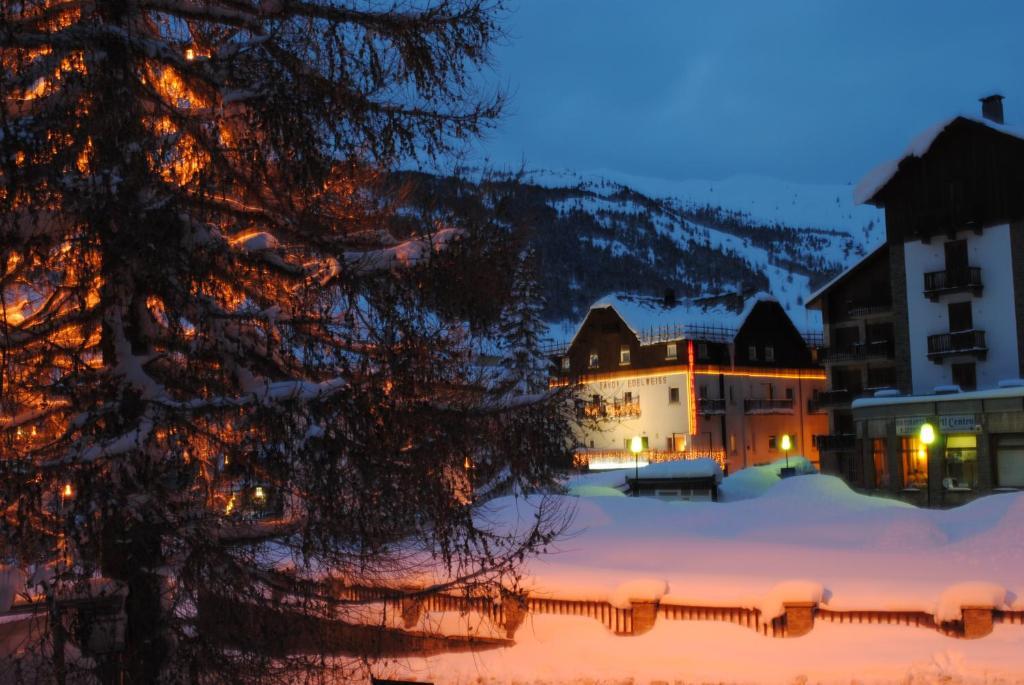 Hotel Savoy Colle Sestriere Εξωτερικό φωτογραφία